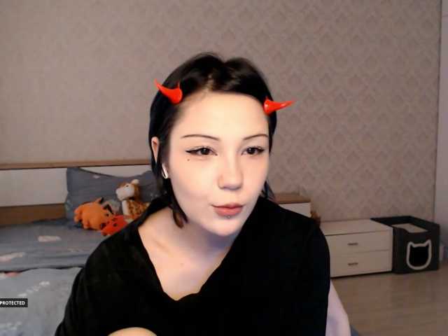 Hugo-Min, en directo ahora en BongaCams