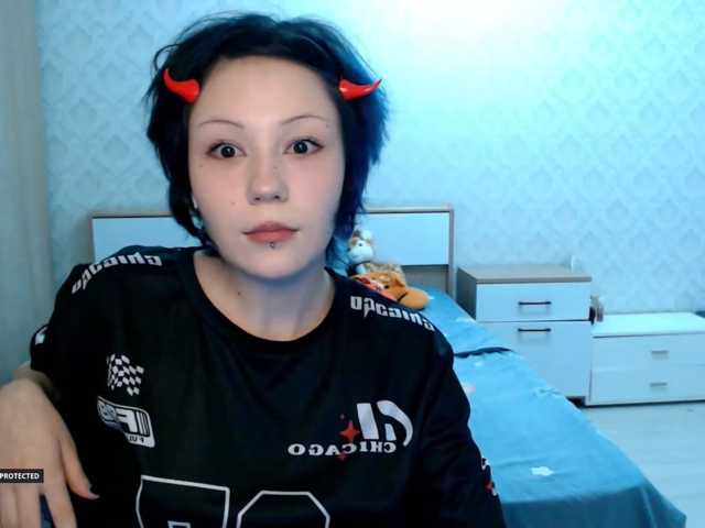 Hugo-Min live cam on BongaCams