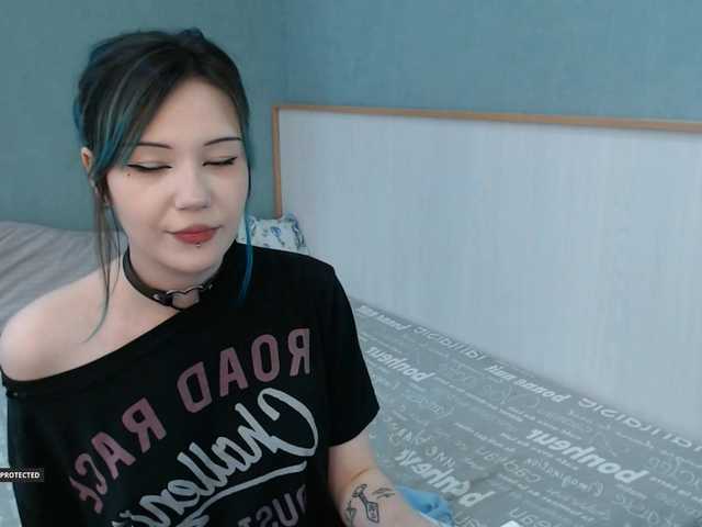 Hugo-Min live cam on BongaCams