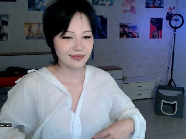 Hugo-Min live cam on BongaCams