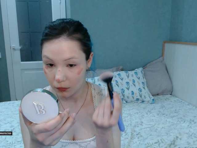 Hugo-Min live cam on BongaCams