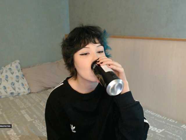 Hugo-Min live cam on BongaCams