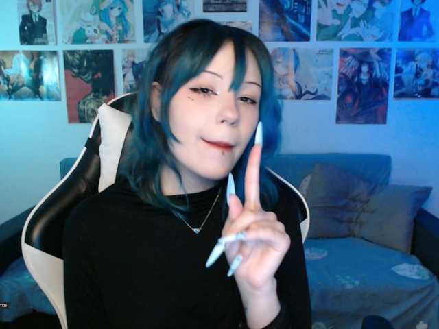 Hugo-Min live cam on BongaCams