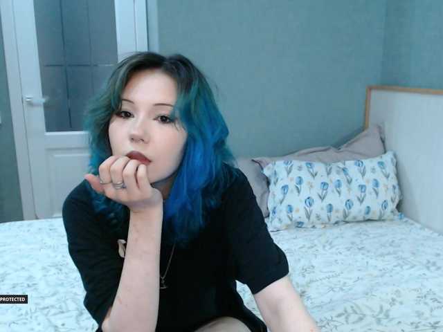 Hugo-Min live cam on BongaCams