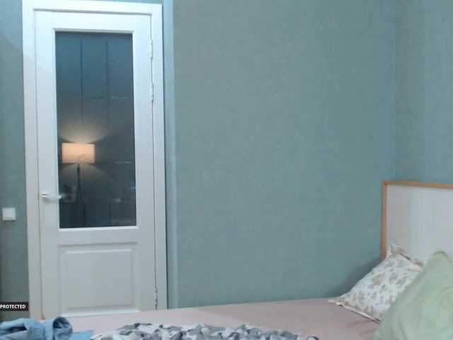 Hugo-Min live cam on BongaCams