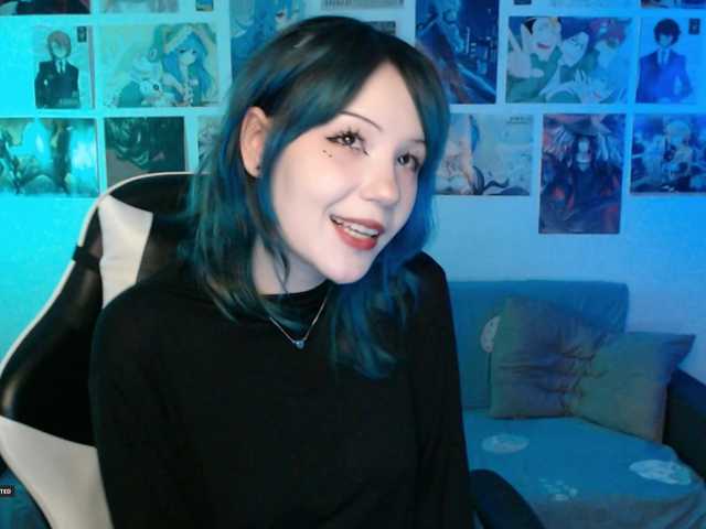 Hugo-Min live cam on BongaCams
