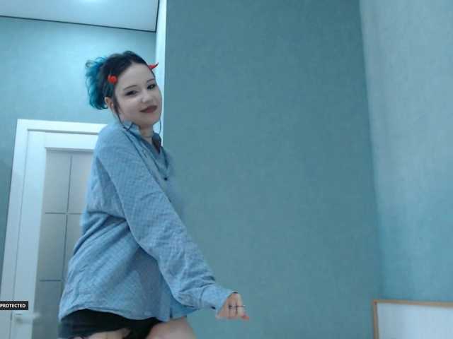 Hugo-Min live cam on BongaCams