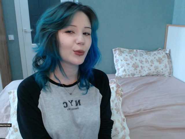 Hugo-Min live cam on BongaCams
