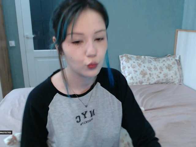 Hugo-Min live cam on BongaCams