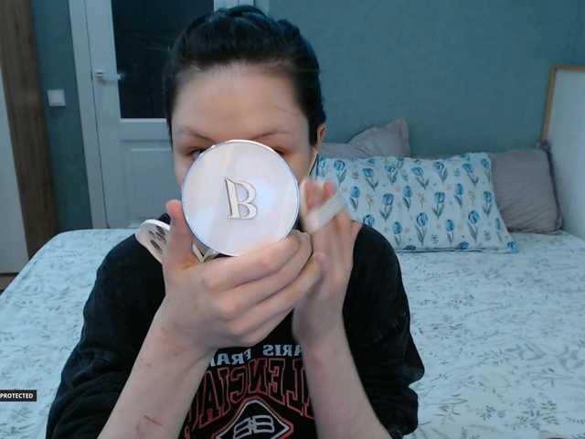Hugo-Min live cam on BongaCams