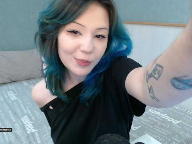 Hugo-Min live cam on BongaCams