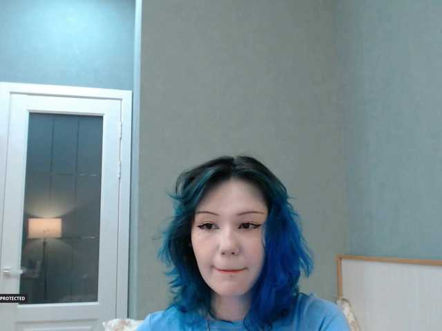 Hugo-Min live cam on BongaCams