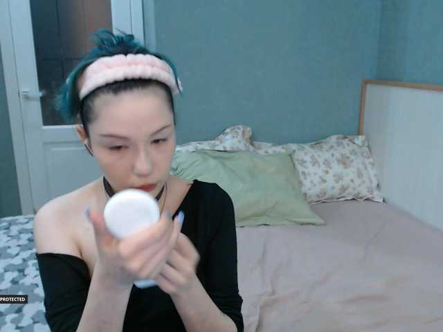 Hugo-Min live cam on BongaCams