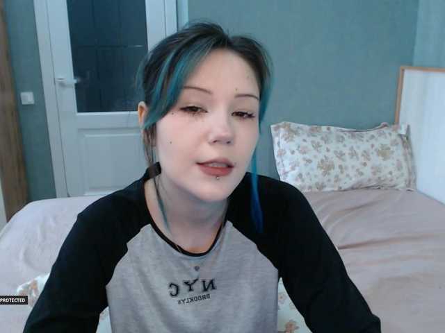Hugo-Min live cam on BongaCams