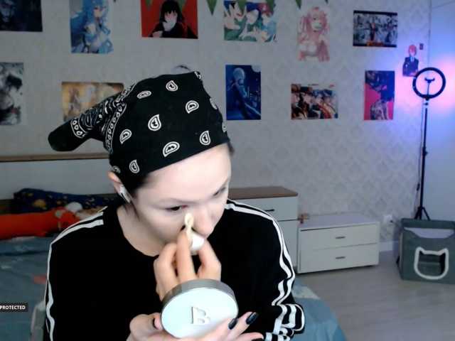 Hugo-Min live cam on BongaCams