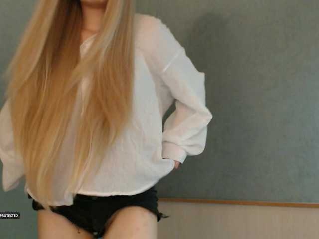 Hugo-Min live cam on BongaCams