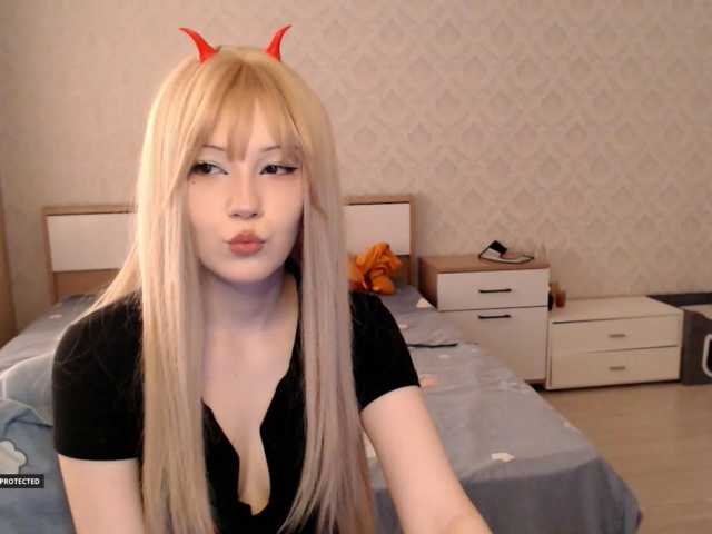 Hugo-Min live cam on BongaCams