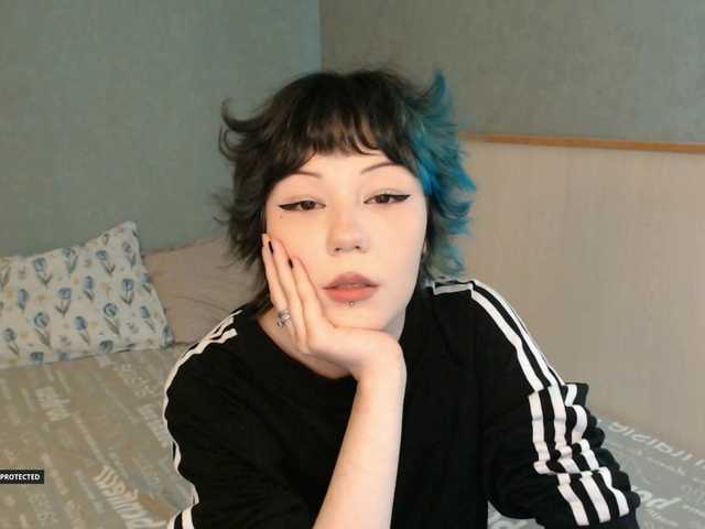 Hugo-Min live cam on BongaCams
