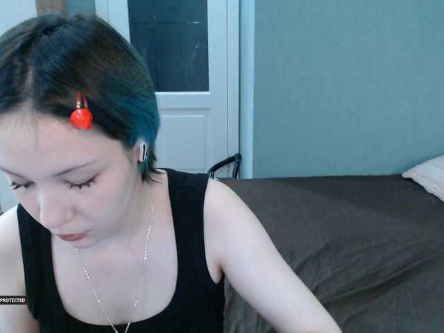Hugo-Min live cam on BongaCams