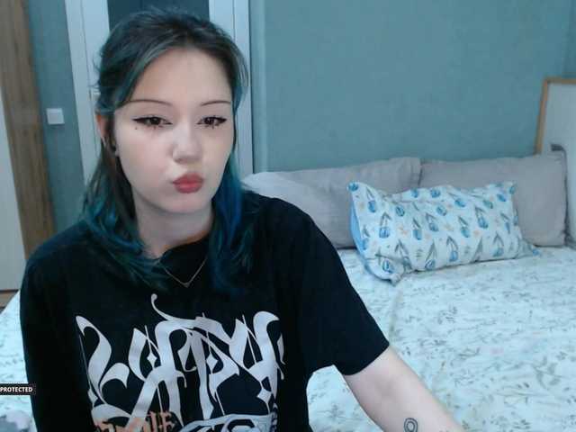 Hugo-Min live cam on BongaCams