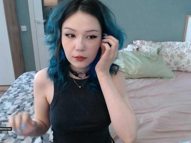 Hugo-Min live cam on BongaCams