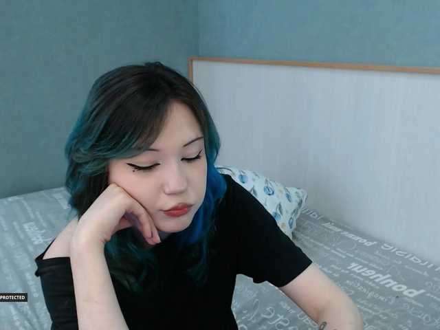 Hugo-Min live cam on BongaCams