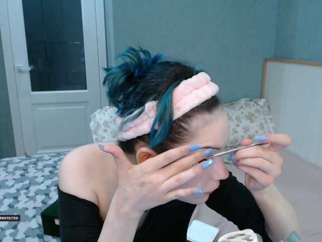 Hugo-Min live cam on BongaCams