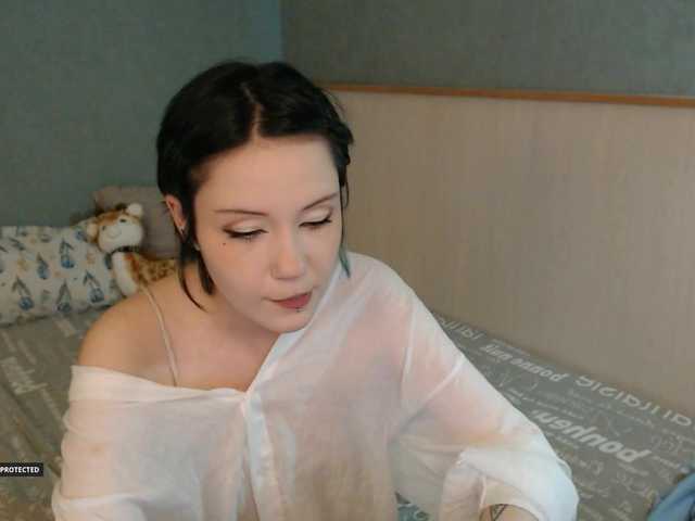 Hugo-Min live cam on BongaCams