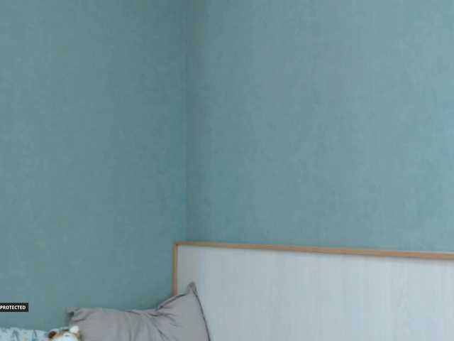Hugo-Min live cam on BongaCams