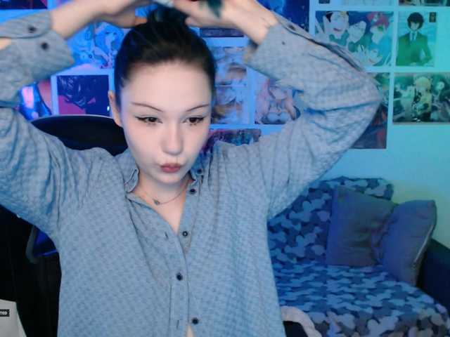 Hugo-Min live cam on BongaCams
