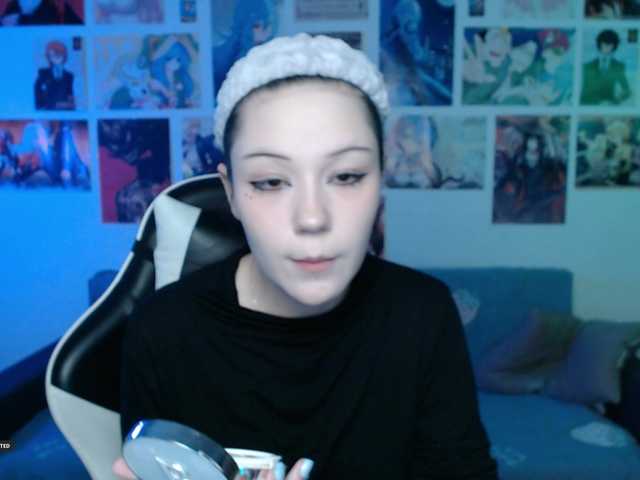 Hugo-Min live cam on BongaCams