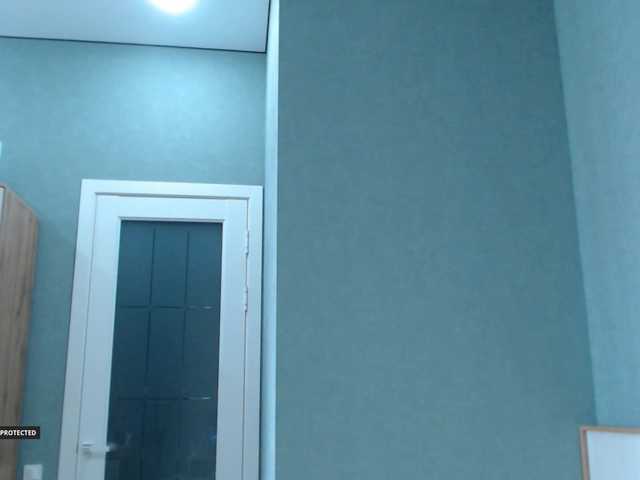 Hugo-Min live cam on BongaCams