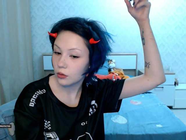 Hugo-Min live cam on BongaCams