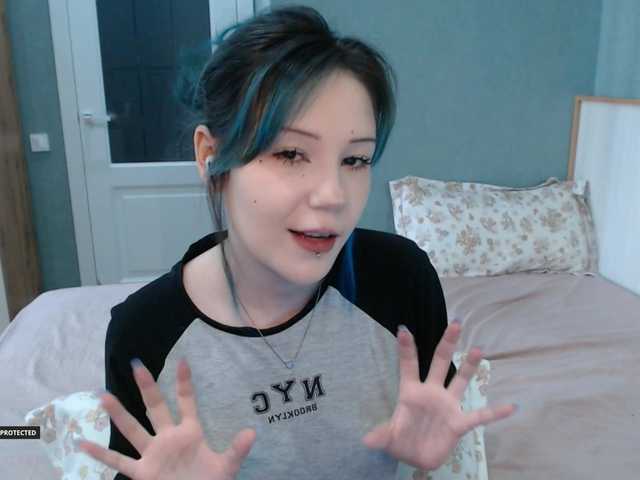 Hugo-Min live cam on BongaCams