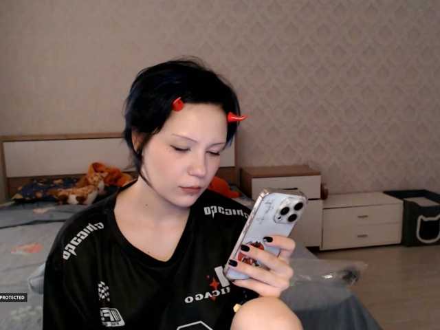 Hugo-Min live cam on BongaCams