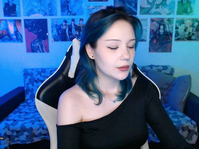 Hugo-Min live cam on BongaCams