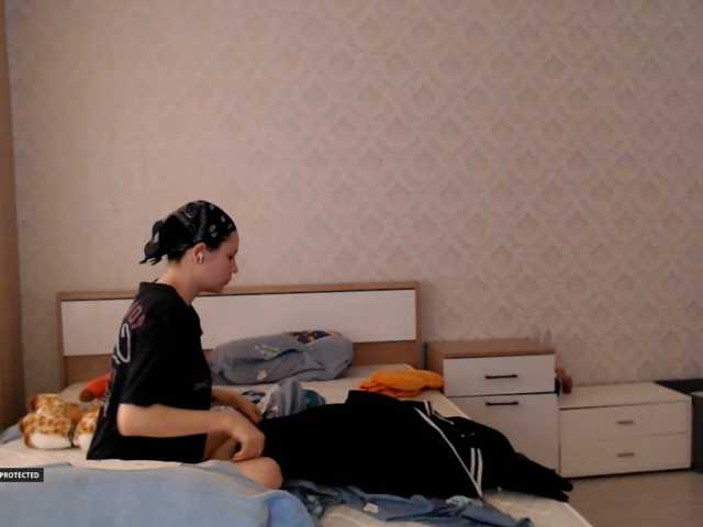 Hugo-Min, en vivo ahora en BongaCams