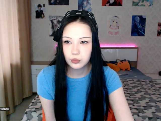 Hugo-Min live cam on BongaCams