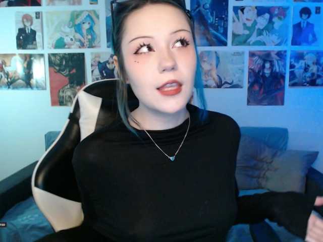 Hugo-Min live cam on BongaCams