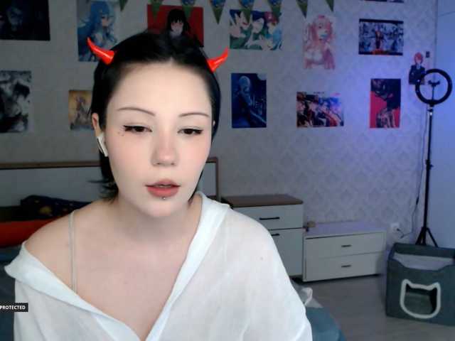 Hugo-Min live cam on BongaCams