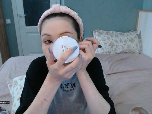 Hugo-Min live cam on BongaCams