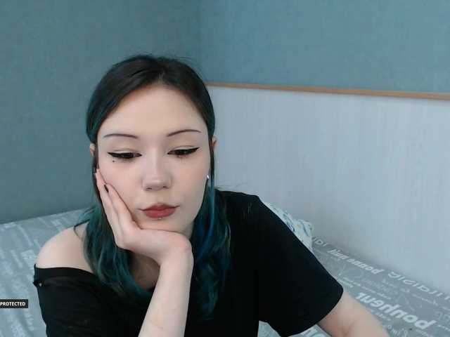 Hugo-Min live cam on BongaCams