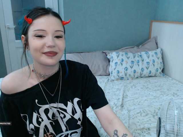 Hugo-Min live cam
