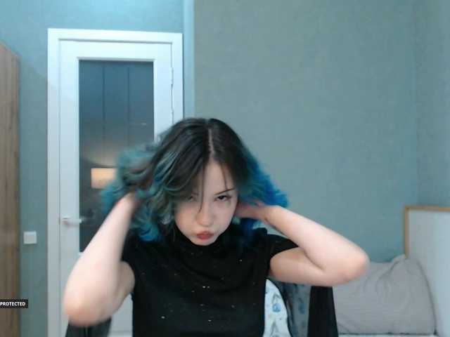 Hugo-Min live cam on BongaCams