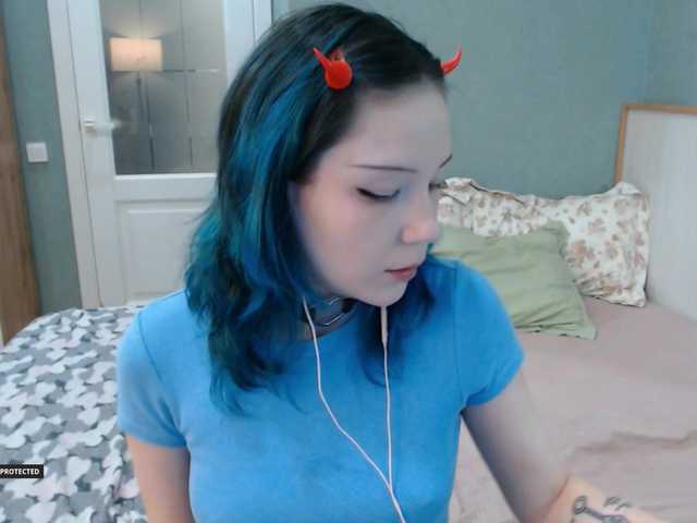 Hugo-Min live cam on BongaCams