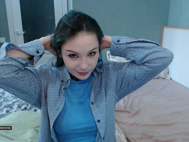 Hugo-Min live cam on BongaCams