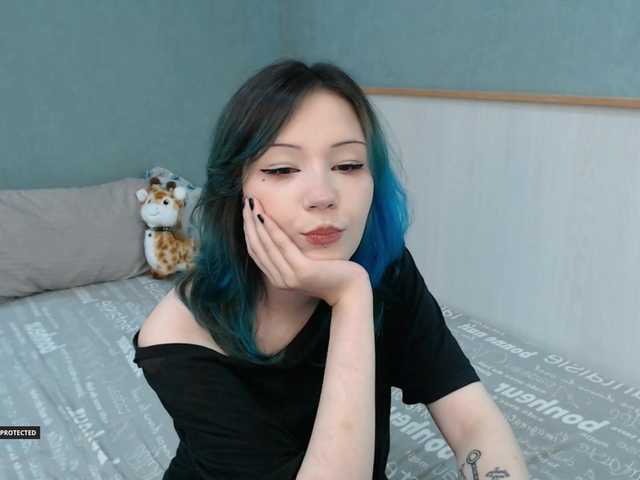 Hugo-Min live cam on BongaCams