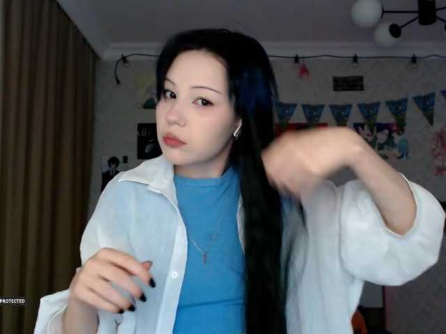 Hugo-Min live cam on BongaCams