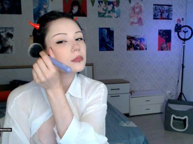 Hugo-Min live cam on BongaCams