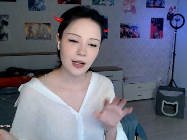 Hugo-Min live cam on BongaCams